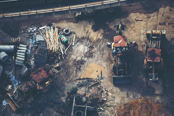 What Are the Best Approaches for UK Construction Companies to Manage Multi-site Projects Using IoT?