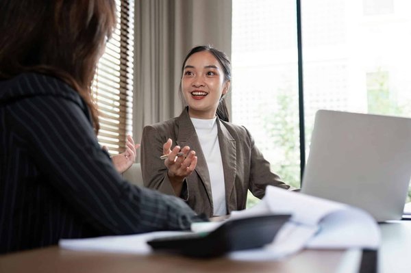 How to Utilize Augmented Reality for Enhanced Customer Experience in UK Gyms?